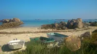 Large family house, 5 bedrooms, only 5 km from the Abers and soft sandy beaches