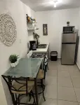 Cozy Santurce Apt - Near Condado, Old San Juan & Beach