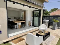 House at the foot of the Ventoux Hotels in Carpentras