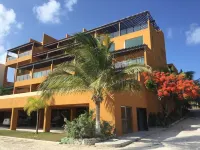 Ocean View / 1 bedroom condo with Infinity pool