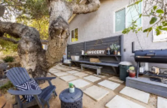 The B’s Hive Cottage