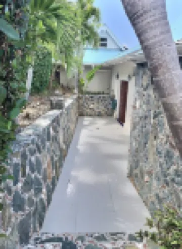 Amazing Ocean Views  and close to town