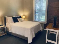 Unique 1 Bedroom Apartment in the heart of downtown Jonesborough