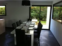 SUPERB VILLA, HEATED INDOOR POOL, SPA, 350M FROM THE BEACH Hotels in Loctudy