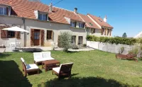 Country house in Vézelay. Hotel dekat La Basilique Sainte Marie-Madeleine