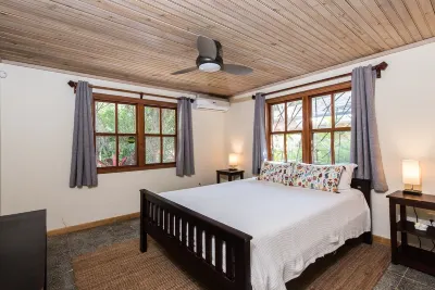 Capture moments that matter-Family & couples friendly-Private pool-Ocean views Hôtels à : 