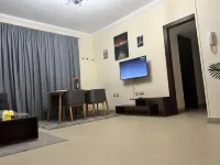 Hidden Gem 2BR with pool access