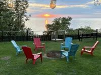 Beautiful beachfront cottage with hot tub, Bayfield ON Hotels in Huron County