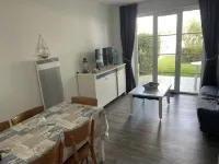 Détente Face au Port du Crouesty : Appartement 5 Personnes Avec Piscine Hotel a Arzon