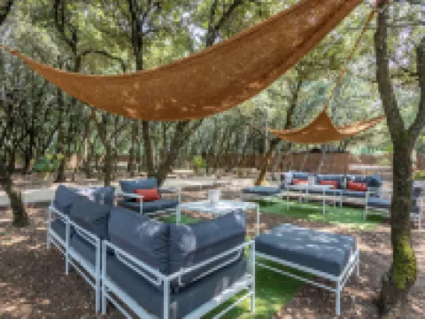 洛吉斯格里尼昂城堡酒店及橡樹林餐廳 格里尼昂酒店