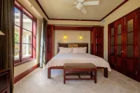 201 - 1st Floor Ocean View Suite
