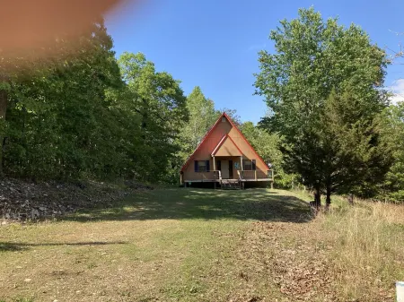 Cozy Rustic Cabin in the Woods near Grand Lake