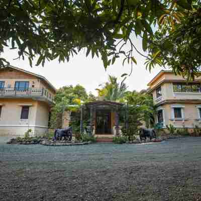 Gir Lions Paw Resort with Swimming Pool Hotel Exterior