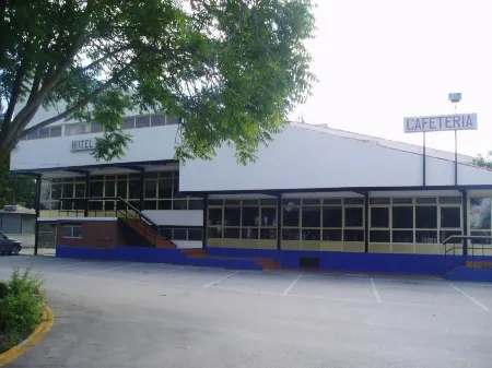 Hotel Manzanares Отели в г. Мансанарес