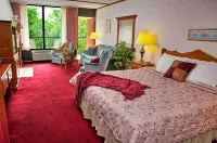 Bavarian Inn Lodge & Restaurant - Parkplatz