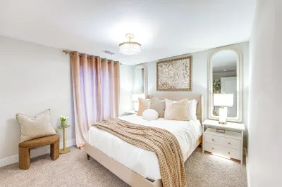 Serene and Updated Escape 1 Mi to Heritage Landing Hotels near Walmart Supercenter