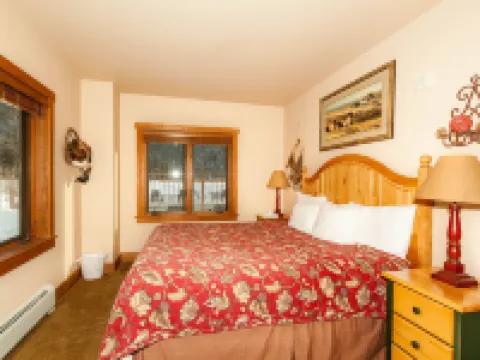 Red Hawk Lodge by Summit County Mountain Retreats Hotels in Dillon