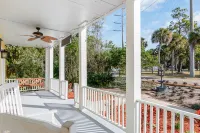 The Wayward Traveler's Inn Hoteles en Titusville