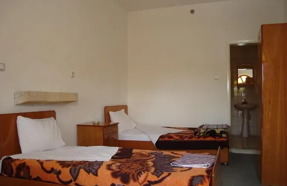 伊拉阿卡爾酒店