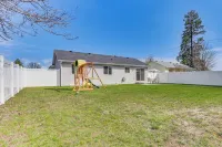 Charming Home w/ Patio: 3 Mi to Hayden Lake! - 3-Star