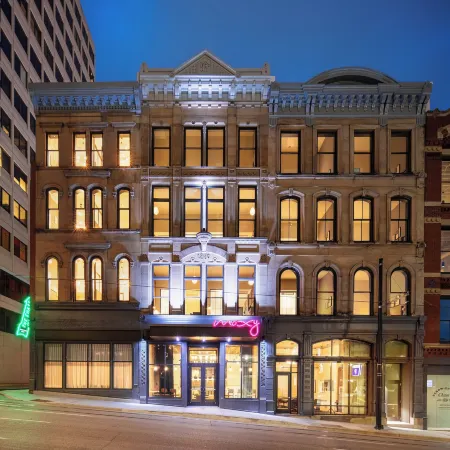 Moxy Cincinnati Downtown