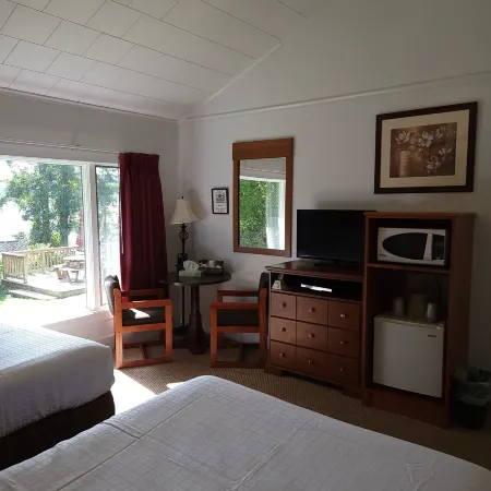 Hickory Grove Motor Inn - Cooperstown