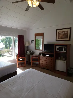 Hickory Grove Motor Inn - Cooperstown
