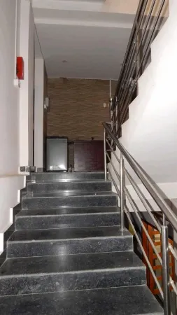 Shivam Guest House Near Gnrc and down Town Hospital Отели в г. Городской округ Камруп