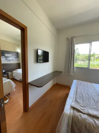 Hotel 494 Oliveira-MG Отели в г. Сан-Франсиску-ди-Паула