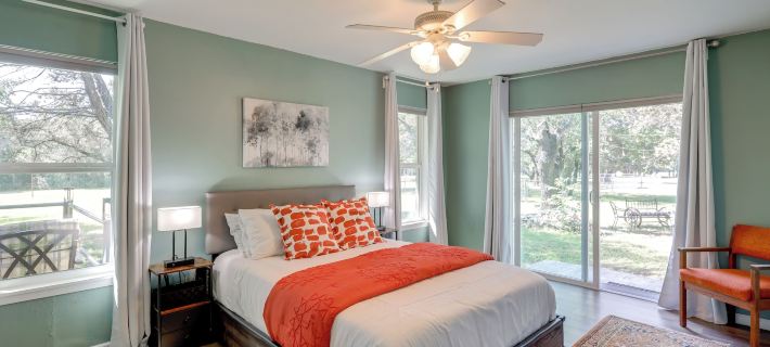 1 Mi to Lake Whitney: Morgan Home w/ Deck! Hotels in Bosque County