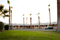 Emerald Inn & Lounge