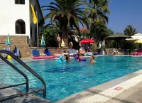 Mathraki Resort - Pools