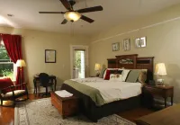 Seven Oaks Inn Bed and Breakfast Hotels in High Point