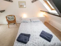 Bron Heulog Cottage Hotels in Llangoed