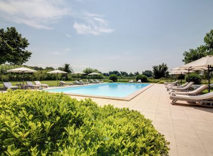Le Mas de Peint - Hôtel et Restaurant
