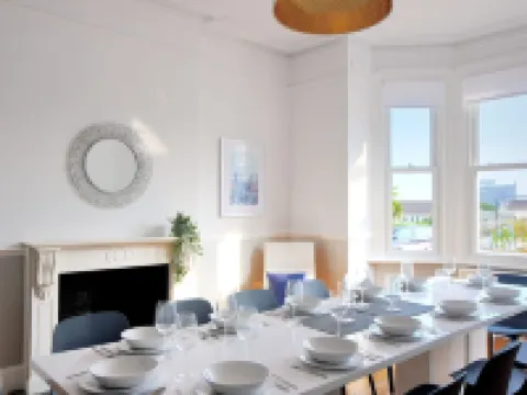 7 Seafield Road Hotels in Seaton