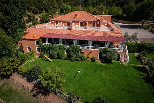 Hospedium Hotel Val de Pinares