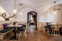 Neuwirt - Boutiquehotel & Wirtshaus Hotels in Hallein