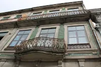 Guest House Henrique VIII Hotels near Luís I Bridge