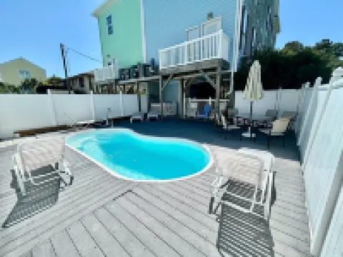 Blue Dolphin 6 Bedroom Home by RedAwning