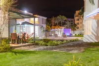 Oceanic Lodge Hotels in Tonsupa