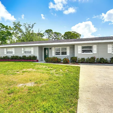 < 2 Mi to Beach & Marina: Bright Ruskin Retreat!