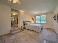 Charming Clayton Home ~ 4 Mi to Sardis Lake! Hotels in Pushmataha County