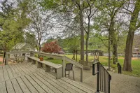 Pet-Friendly Lake Athens Home w/ Fireplace! - WiFi