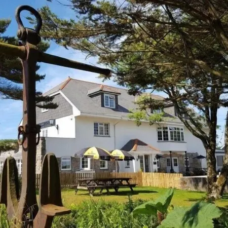 The Balnoon Inn with Rooms