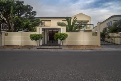 Atlantic Bay Lodge Hotels near Lagoon Beach