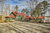 Charming Waterfront Ridgeway Cabin w/ Dock! - Parking