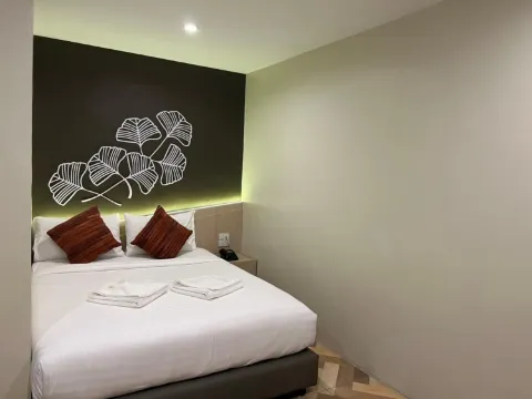 ห้องมาตรฐานเตียงควีนไซส์ (ไม่มีหน้าต่าง)