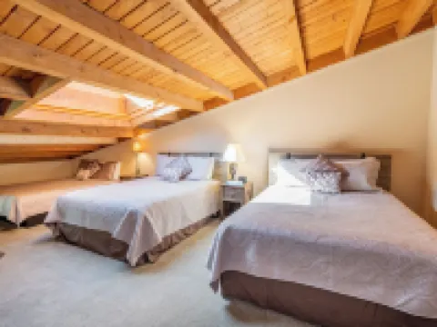 Treehouse #305, Building D by Summit County Mountain Retreats Hotels in Silverthorne