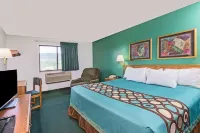 Super 8 by Wyndham New Stanton Hotels in Hempfield Township